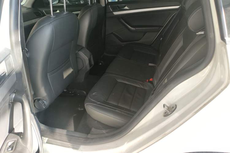 Used Volkswagen Gran Lavida 2015 1.6L Automatic Comfort Edition