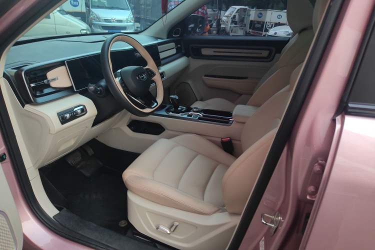 Used Geely Auto icon 2023 1.5TD Chocolate Smoothie Edition
