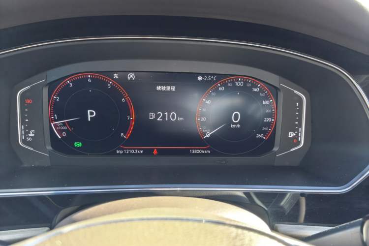 Used Volkswagen Passat 2019 330TSI Luxury Edition China VI Standard
