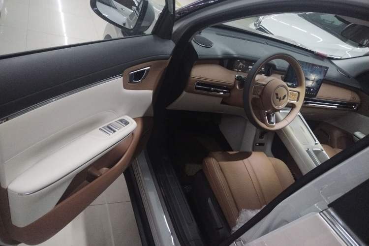 Used Wuling Bingo S 2025 Model 325km Deluxe Edition