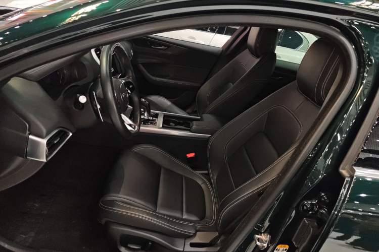 Used Jaguar XEL 2022 2.0T 200PS R-DYNAMIC Youth Sport Edition