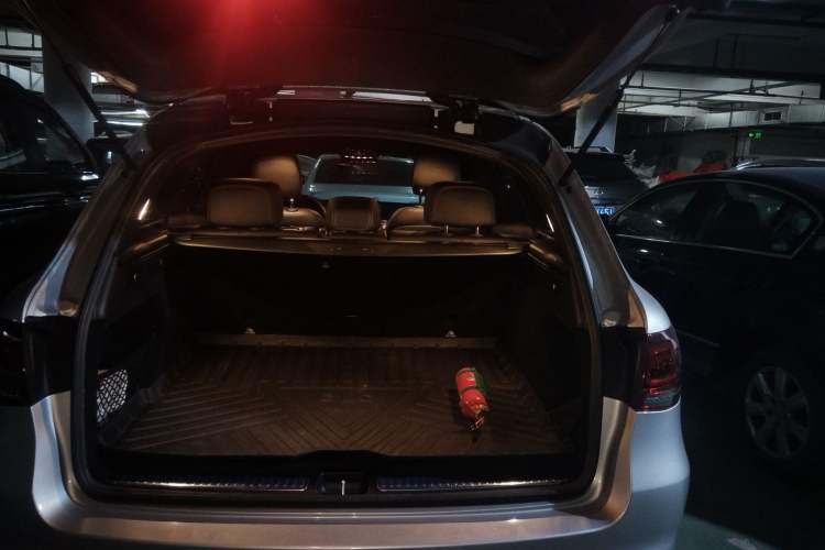 Used Mercedes-Benz GLC 2020 Facelift GLC 300 L 4MATIC Dynamic Edition