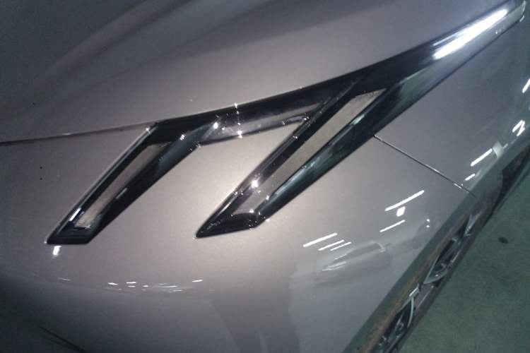 Used Lynk & Co Z20 2025 530 km Range Rear-Wheel Drive Pro