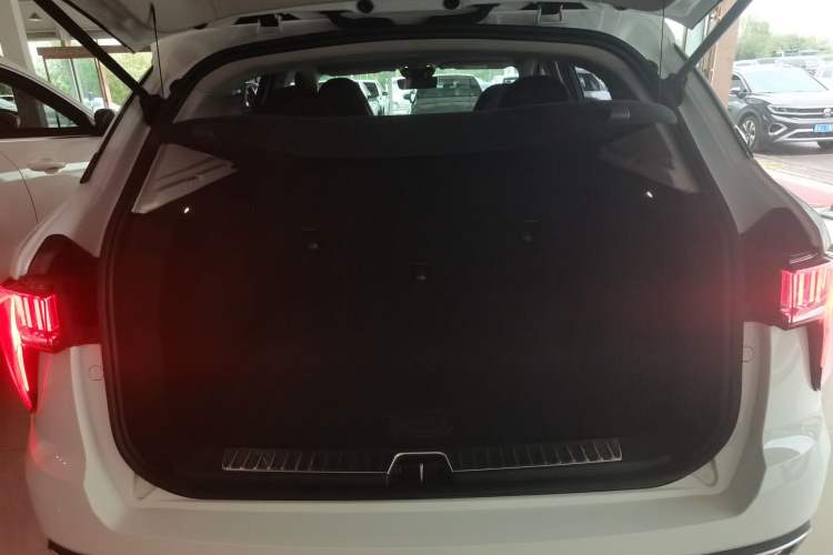 Used Lynk & Co 01 2018 2.0T Two-Wheel-Drive + Version