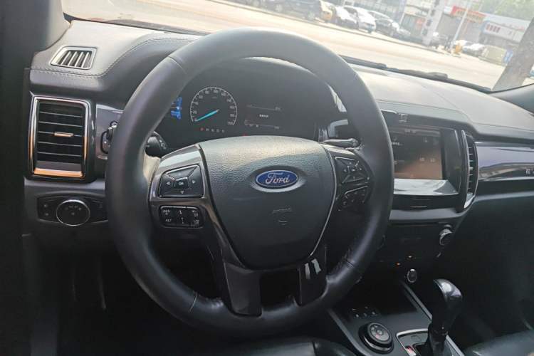 Used Ford Everest 2016 2.0T Gasoline Automatic 4x4 Flagship Edition