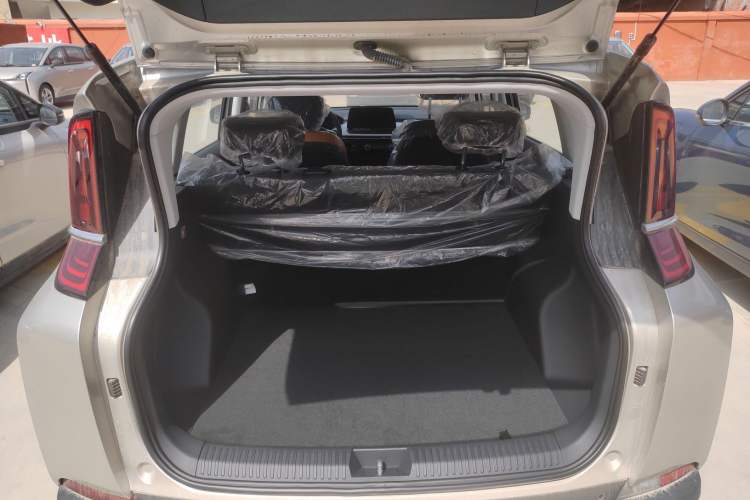 Used Bestune NAT 2023 PRO Enjoy Travel Edition 425km Interior 8