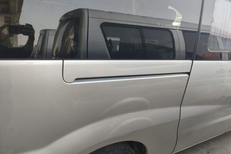 Used JAC Group Refine M5 2016 2.0T Gasoline Automatic Business Edition
