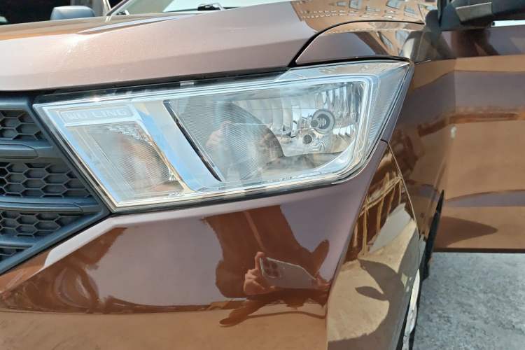 Used Wuling Hongguang 2019 1.5L S Basic Version China VI Standard LAR