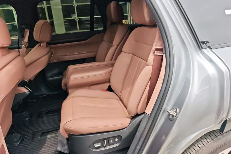 Used Nio ES8 2024 100kWh Left Rear Seat