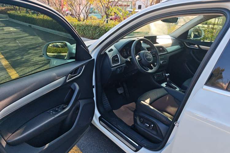 Used Audi Q3 2018 30th Anniversary Edition 30 TFSI Fashion Model
