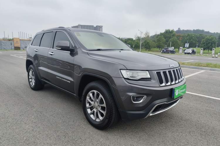 Used Jeep Grand Cherokee 2015 3.0L Comfort Navigation Edition