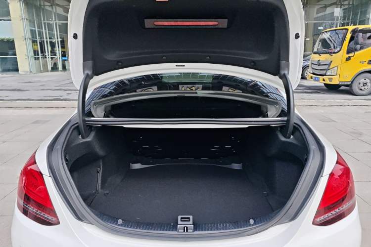 Used Mercedes-Benz C-Class 2019 C 260 Sport Edition 4MATIC Trunk