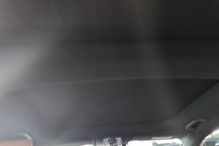 Used Mercedes-Benz GLB 2023 Refreshed GLB 200 Dynamic Edition Interior 3