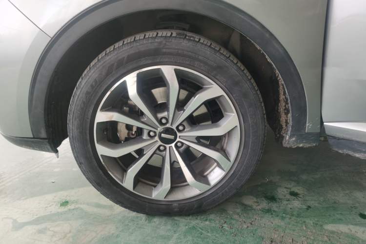 Used Wey VV6 2018 2.0T Two-Wheel-Drive Ultra-Luxury Version China V Standard
