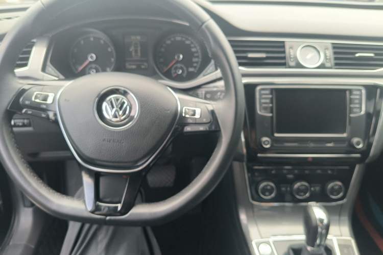 Used Volkswagen Passat 2017 330TSI DSG Luxury Edition