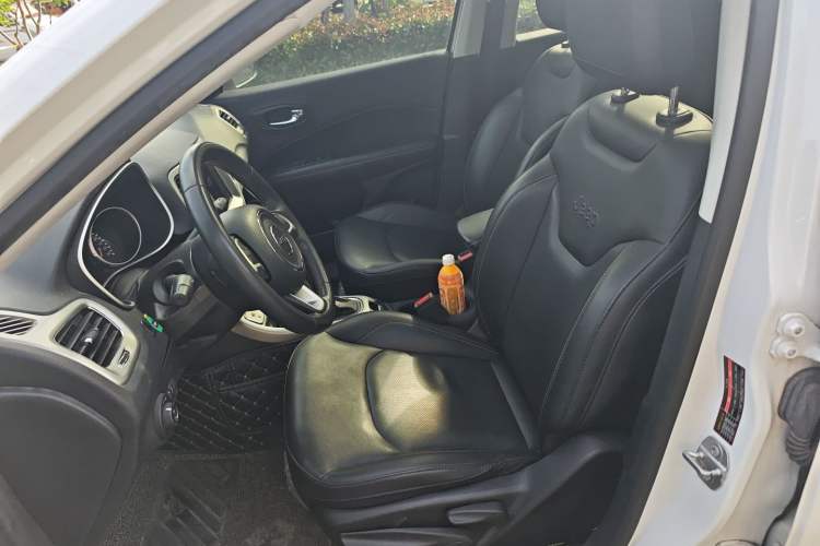 Used Jeep Compass 2019 200T Automatic Family Edition - Connected Large Screen Version
