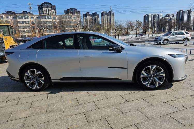 Used Mazda EZ-6 2024 Range-Extended 200 Luxury Edition

