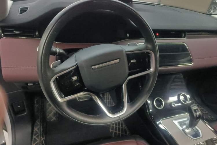 Used Land Rover Range Rover Evoque 2023 Aurora L 249 PS Luxury Edition