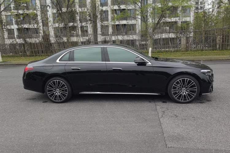 Used Mercedes-Benz E-Class 2026 E 300 L Luxury Exterior 3