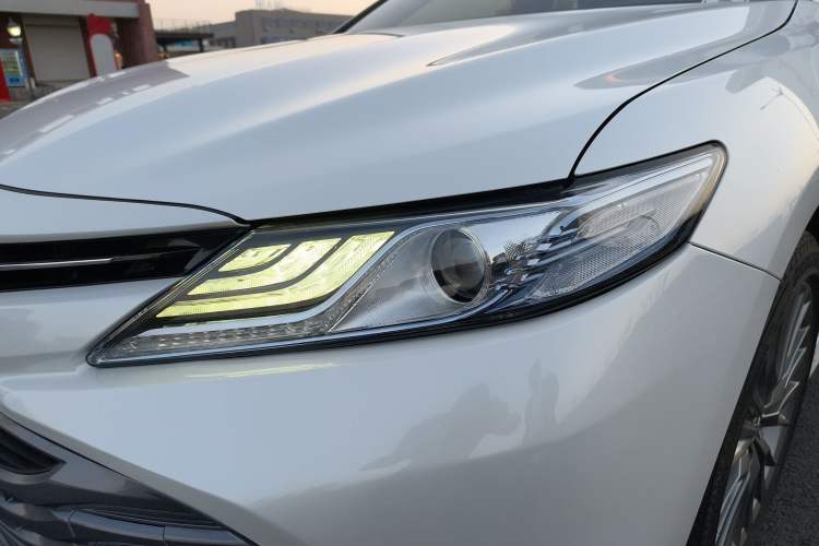 Used Toyota Camry 2018 Dual-Engine 2.5 HG Luxury Edition
