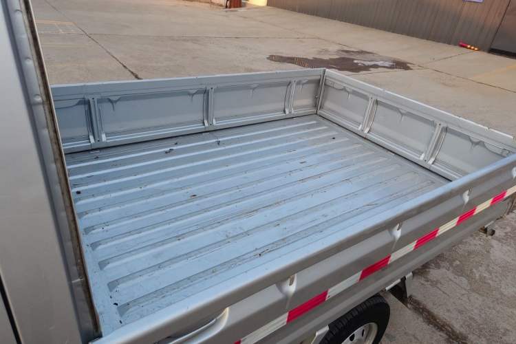 Used Wuling Zhiguang Small Truck 2020 1.2L Double Cab
