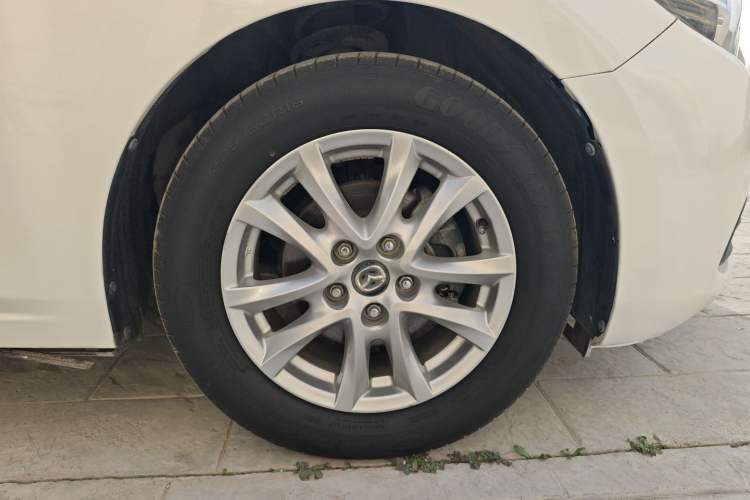 Used Mazda 3 Axela 2017 Sedan 1.5L Automatic Comfort Model Emission Standard China V