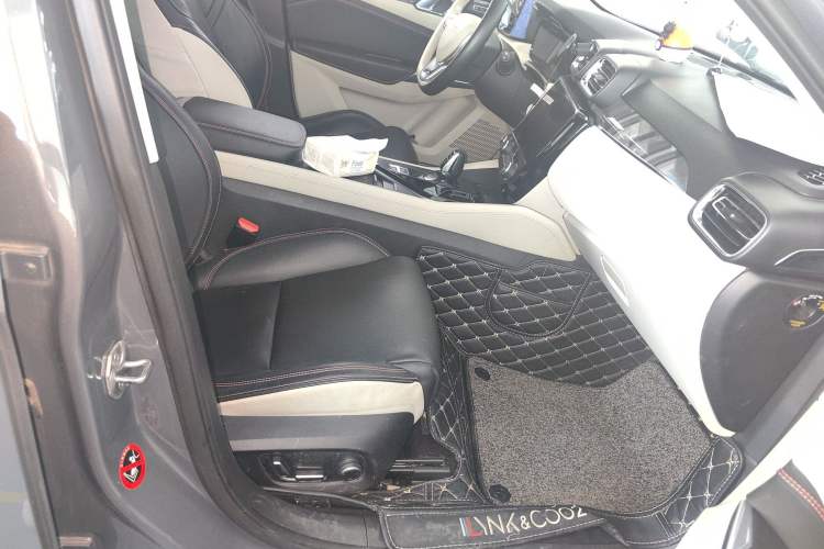 Used Lynk & Co 02 2018 1.5T DCT Two-Wheel Drive Zhaopu Version China V Standard