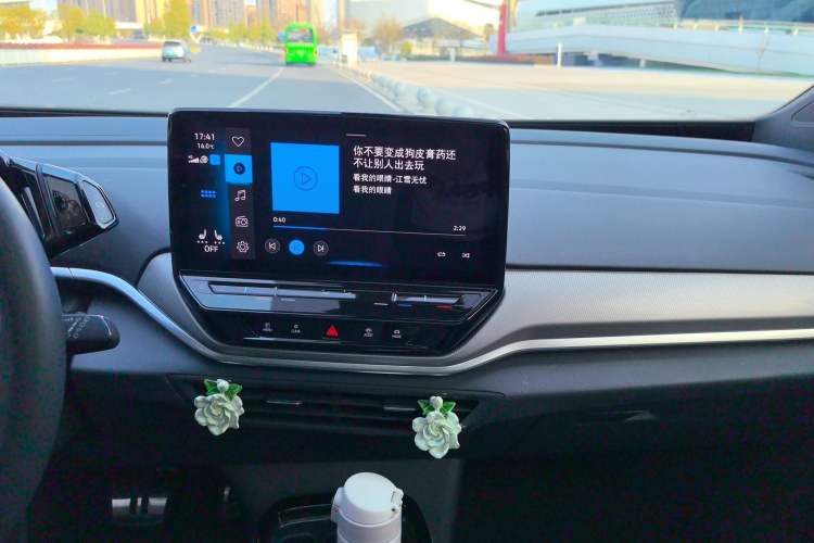 Used Volkswagen ID.4 CROZZ 2021 Long-Range PRO Two-Wheel Drive Version