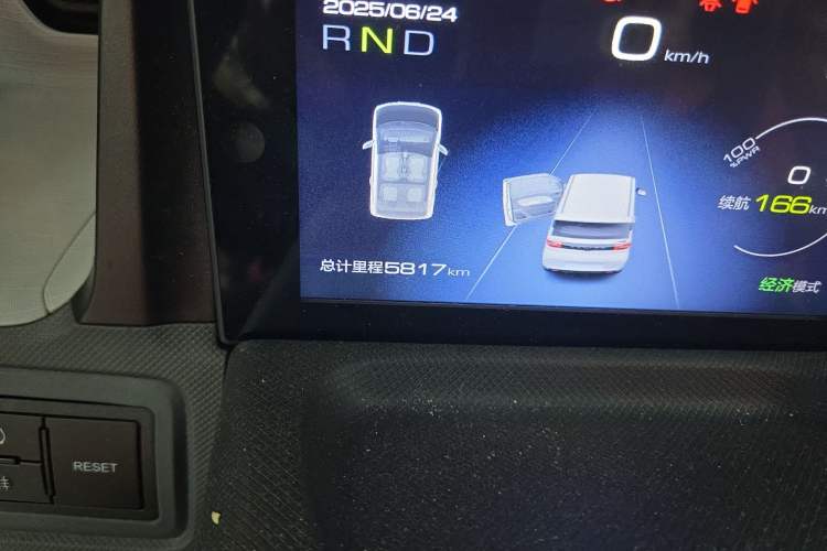 Used Wuling Hongguang MINIEV 2021 Macaron Premium Model – Lithium-NMC