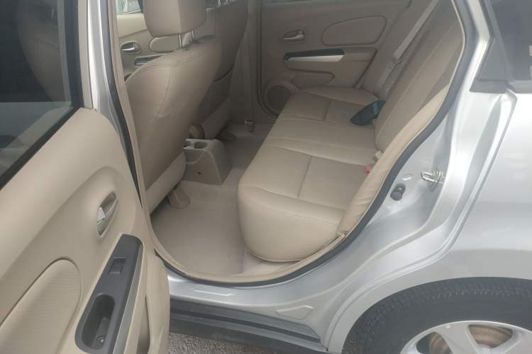 Used Venucia D50 2013 1.6L Manual Luxury Edition
