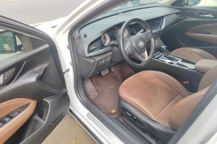 Used Buick Regal 2019 20T Luxury Model China VI Standard
