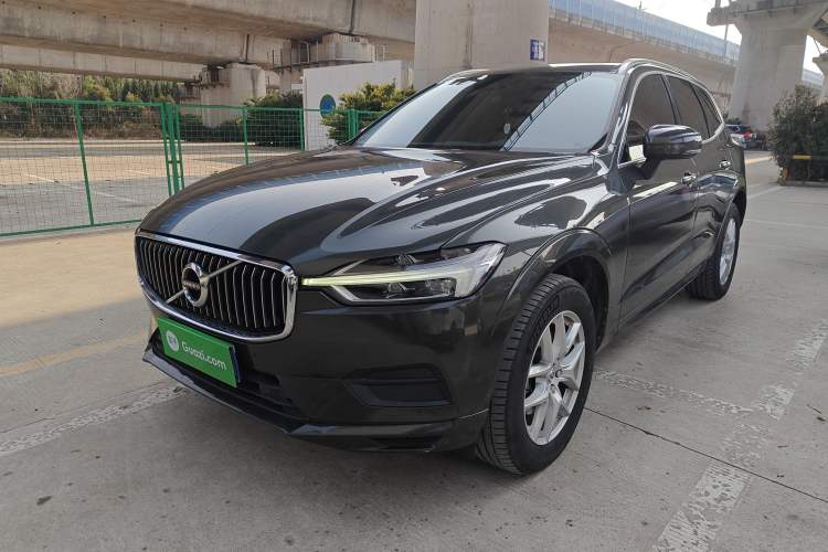 Used Volvo XC60 2019 T5 4x4 Smart Edition China VI Standard
