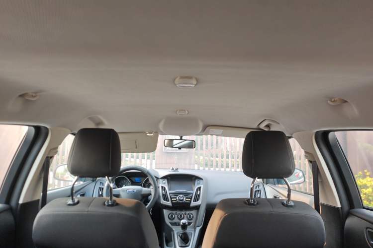 Used Ford Focus 2012 Hatchback 1.6L Manual Comfort Model