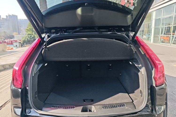 Used Cadillac XT4 2018 28T Two-Wheel Drive Leading Version