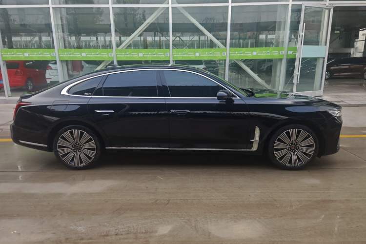 Used Hongqi H9 2025 2.0T Two-Wheel Drive Flagship Luxury Business Edition 5 Seats
