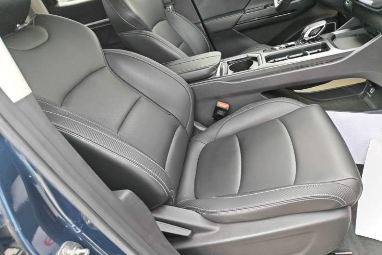 Used Radar Horizon 2023 410 km Entrepreneur Edition Right Front Seat