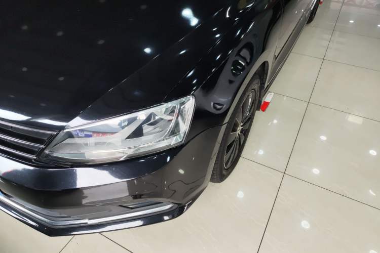 Used Volkswagen Sagitar 2018 1.6L Automatic Comfort Model Left Front Headlight