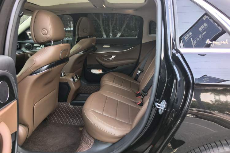 Used Mercedes-Benz E-Class 2019 E 300 L Sporty and Stylish Model