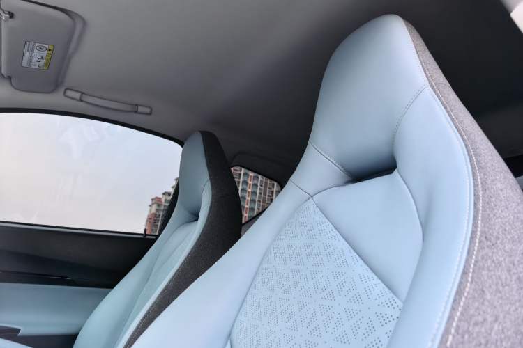 Used Chery QQ Little Ant 2024 Edition Youth Version 251km Passion Version 23.99 kWh Headliner