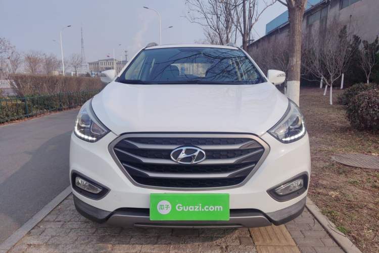 Used Hyundai ix35 2013 2.0L Automatic Two-Wheel Drive Smart GLS China IV Standard
