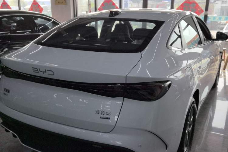 Used BYD Seal 06 New Energy 2025 DM-i Smart Drive 80KM Luxury Model
