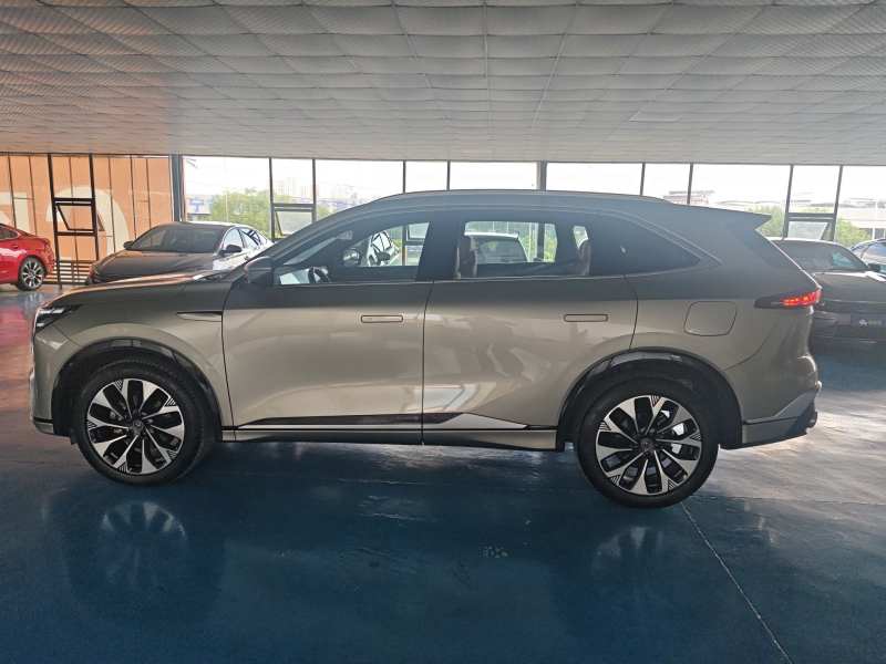 Used CHANGAN CS75 PLUS 2025 4th Generation UItra 2.0T New Blue Whale – Smart & Powerful Version — 7