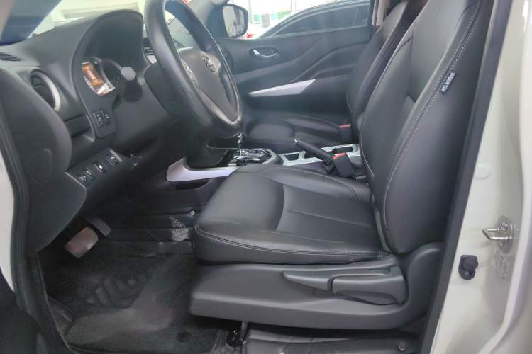 Used Nissan Terra 2020 2.5L XL Upper Automatic Two-Wheel Drive Luxury Edition