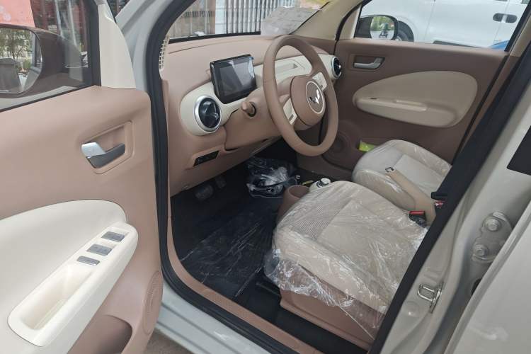 Used Wuling Hongguang MINIEV 2025 Four-Door Version Advanced Edition