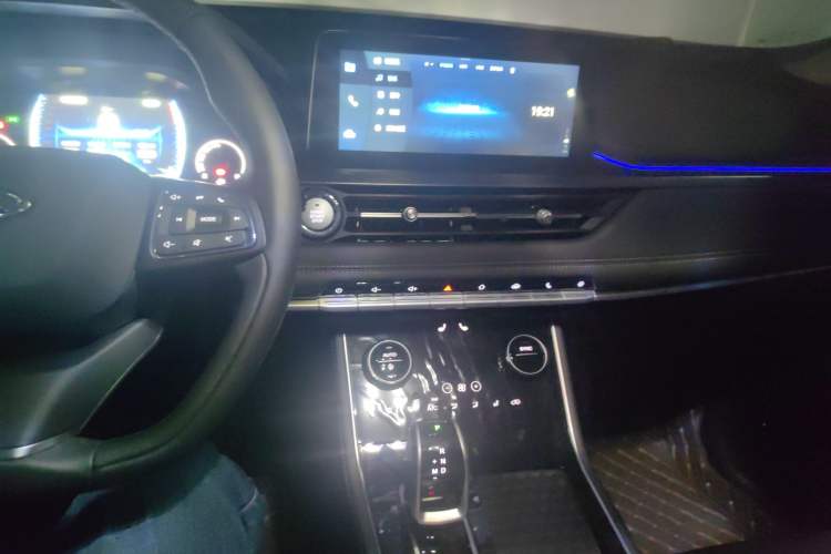 Used Chery Tiggo 8 2025 Excellence Edition 230 TCI Automatic Luxury Version 5 Seats