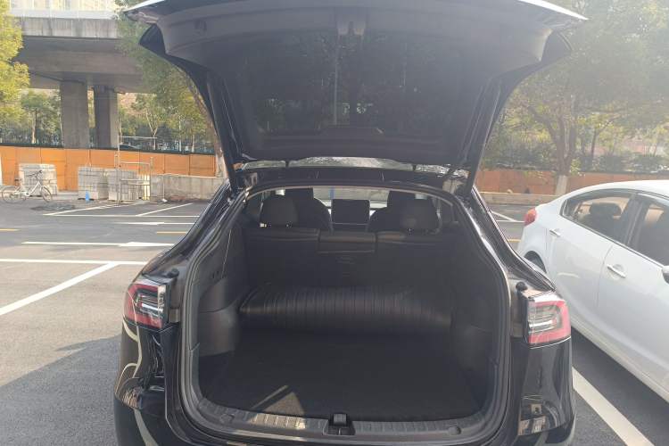 Used Tesla Model Y 2024 Rear-Wheel-Drive Version