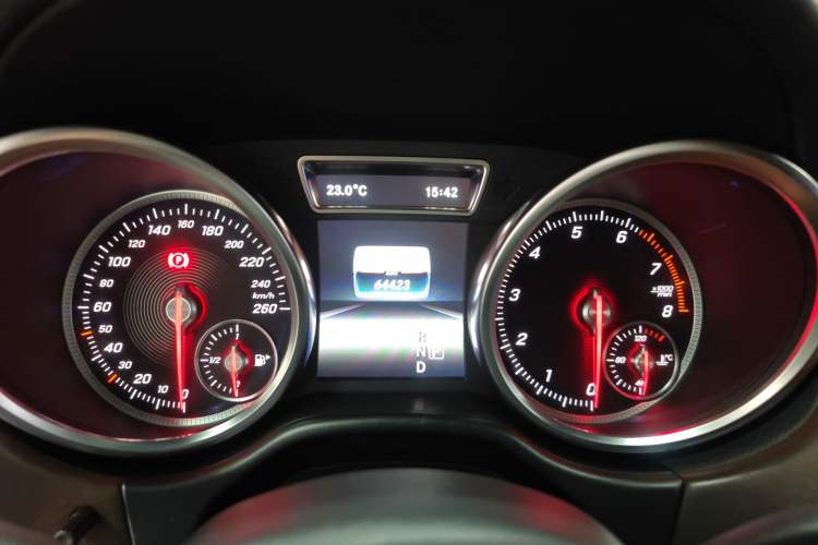 Used Mercedes-Benz GLS 2016 GLS 400 4MATIC Luxury Model
