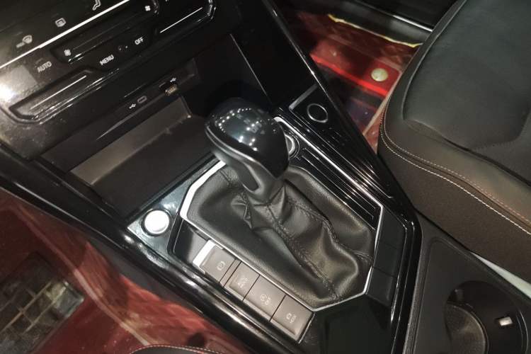 Used Volkswagen Tayron 2021 330TSI Two-Wheel Drive Luxury Smart Connectivity Version