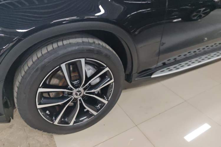 Used Mercedes-Benz GLC 2021 GLC 300 L 4MATIC Dynamic Model Exterior 2