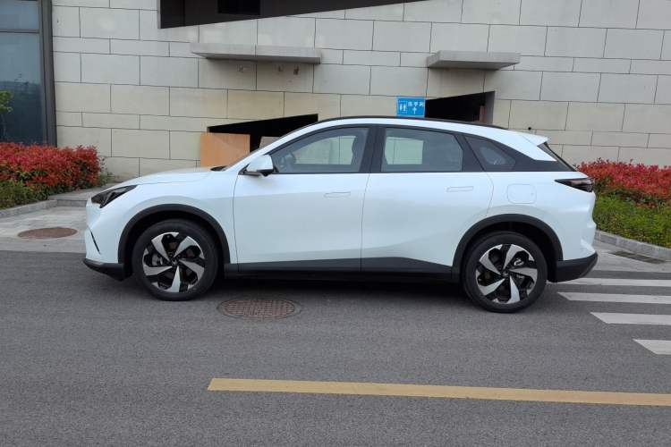 Used ARCFOX Alpha T5 2026 Model Pure Electric 560 Intelligent Enjoyment Version